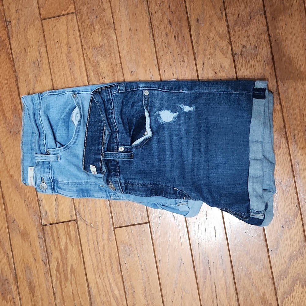 Levi Mid Length Shorts Bundle , Size 31 - Picture 4 of 6